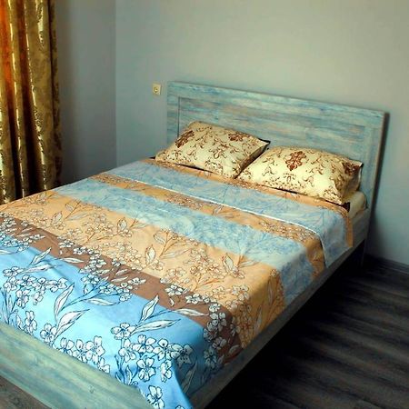 Tete Guest House Batoemi Buitenkant foto