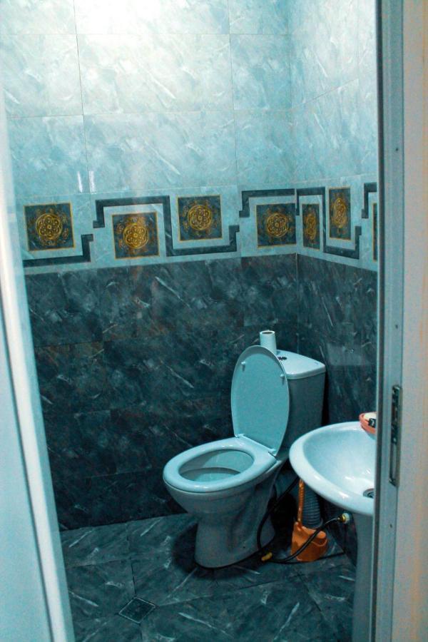Tete Guest House Batoemi Buitenkant foto