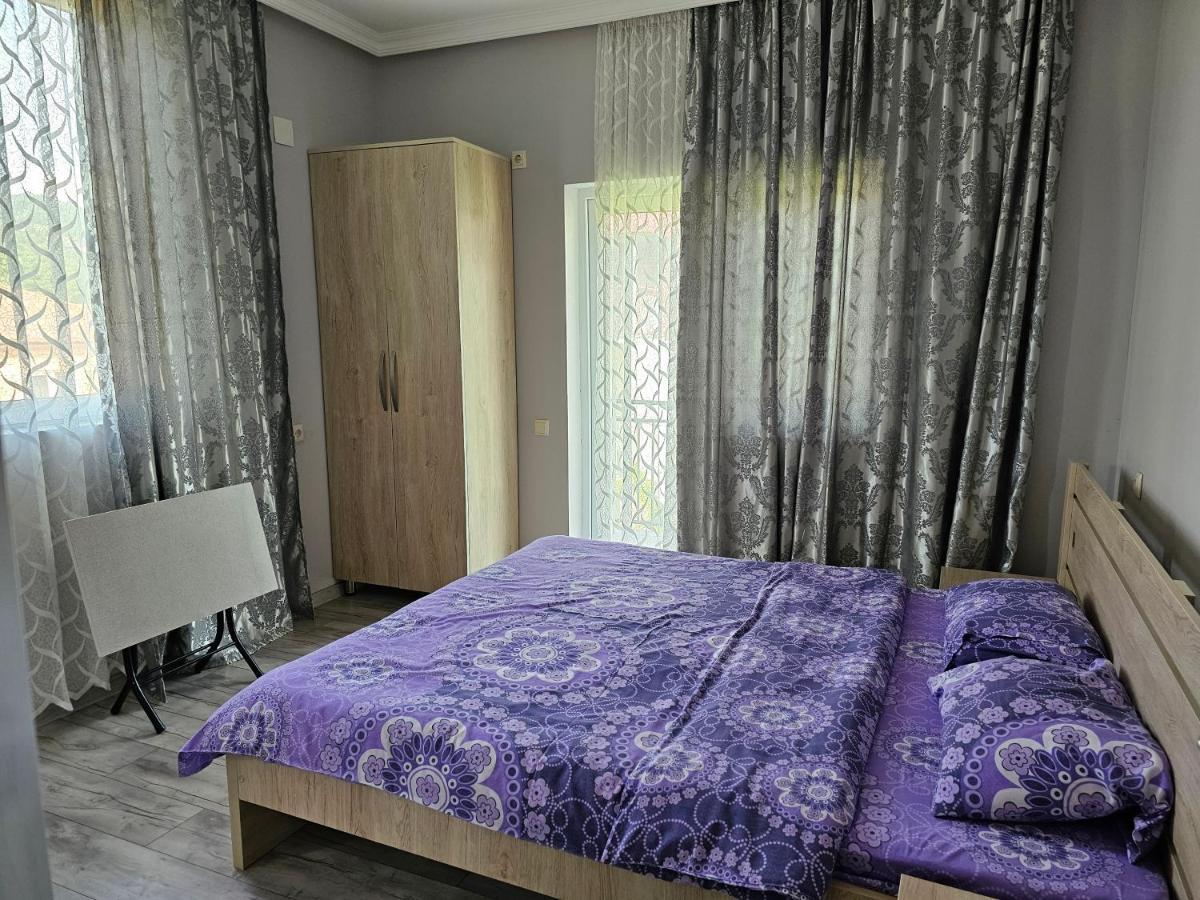 Tete Guest House Batoemi Buitenkant foto