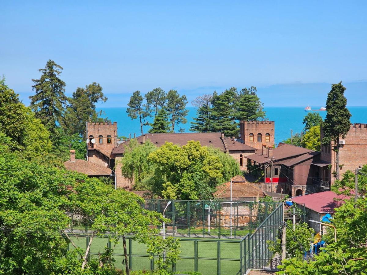 Tete Guest House Batoemi Buitenkant foto