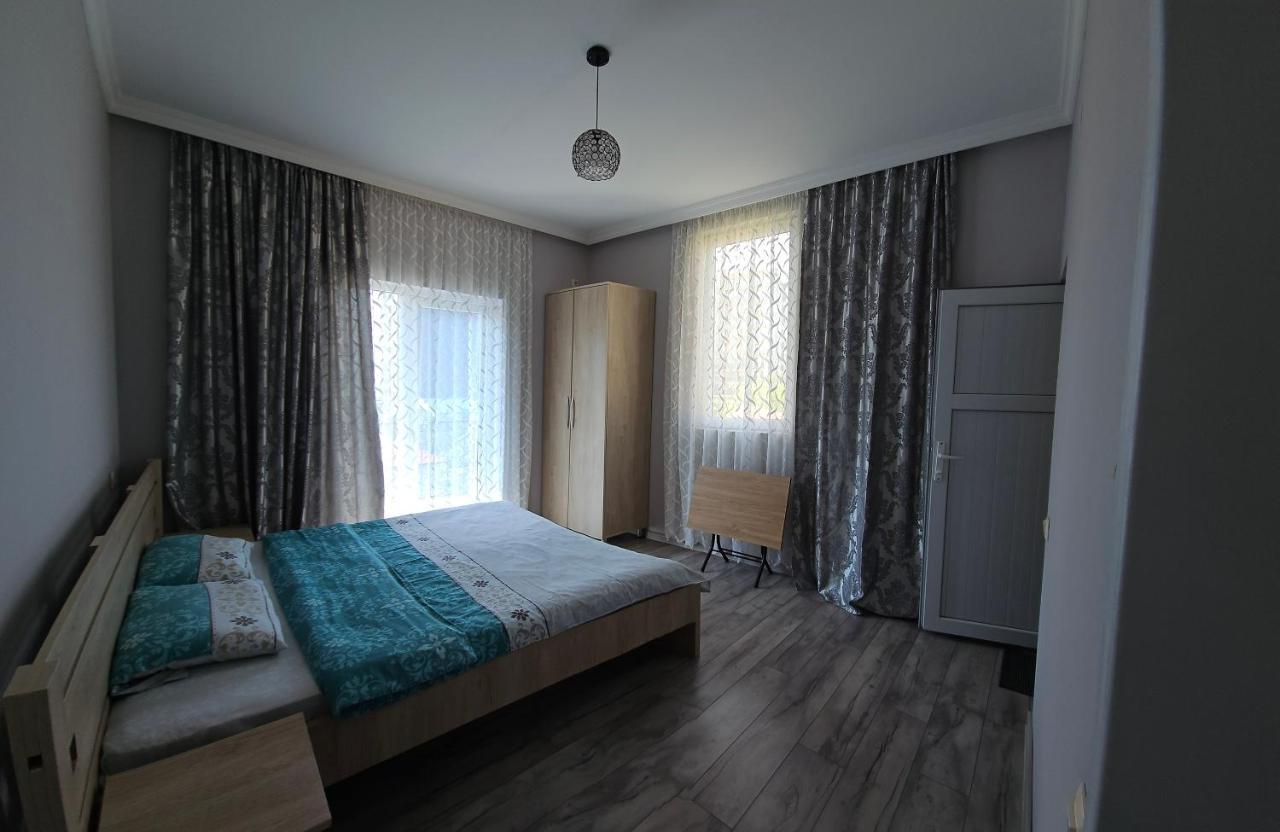 Tete Guest House Batoemi Kamer foto