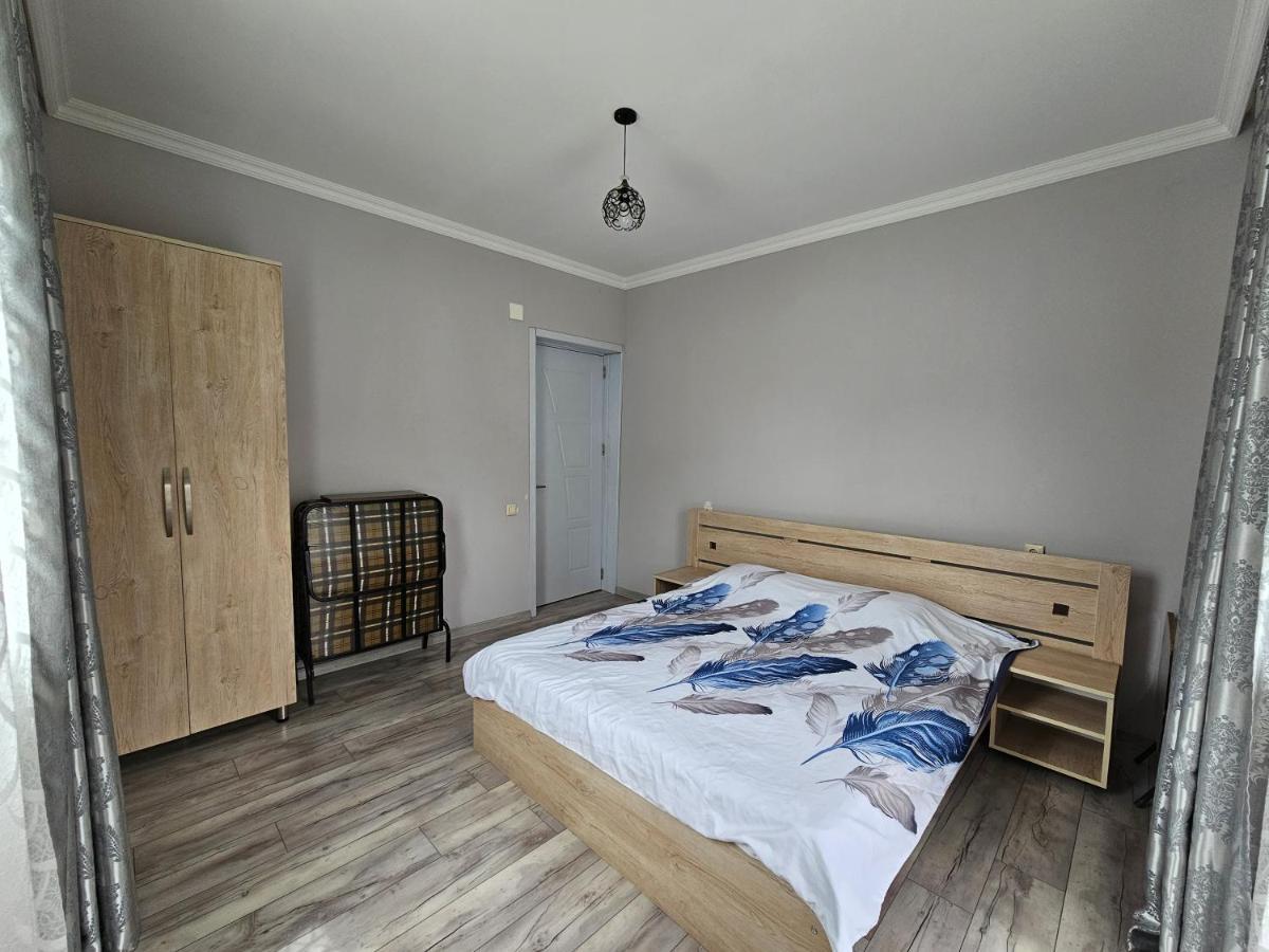 Tete Guest House Batoemi Kamer foto